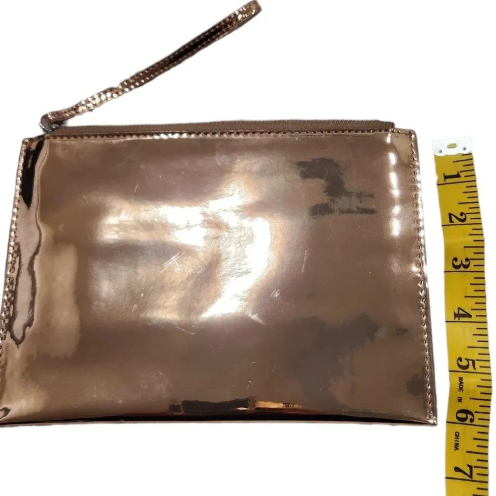 ❤️2/$18 Dot Wow Embossed Rose Gold Wristlet Shining Makeup Bag Clutch